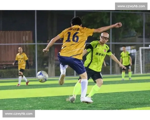 绿茵聚校友 热血续情怀！2025 纪中足球赛激战正酣